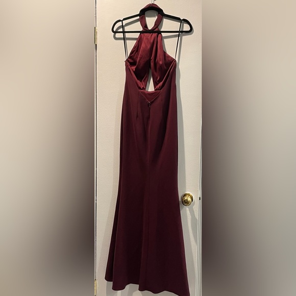 NWOT Katie May Petra Gown in Sangria - Picture 5 of 10